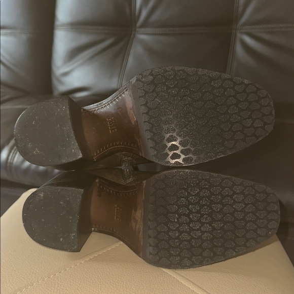 Frye Pia Chelsea Leather Boots. Size 7. Color Slate. Excellent cond Retail $358. - Picture 7 of 9